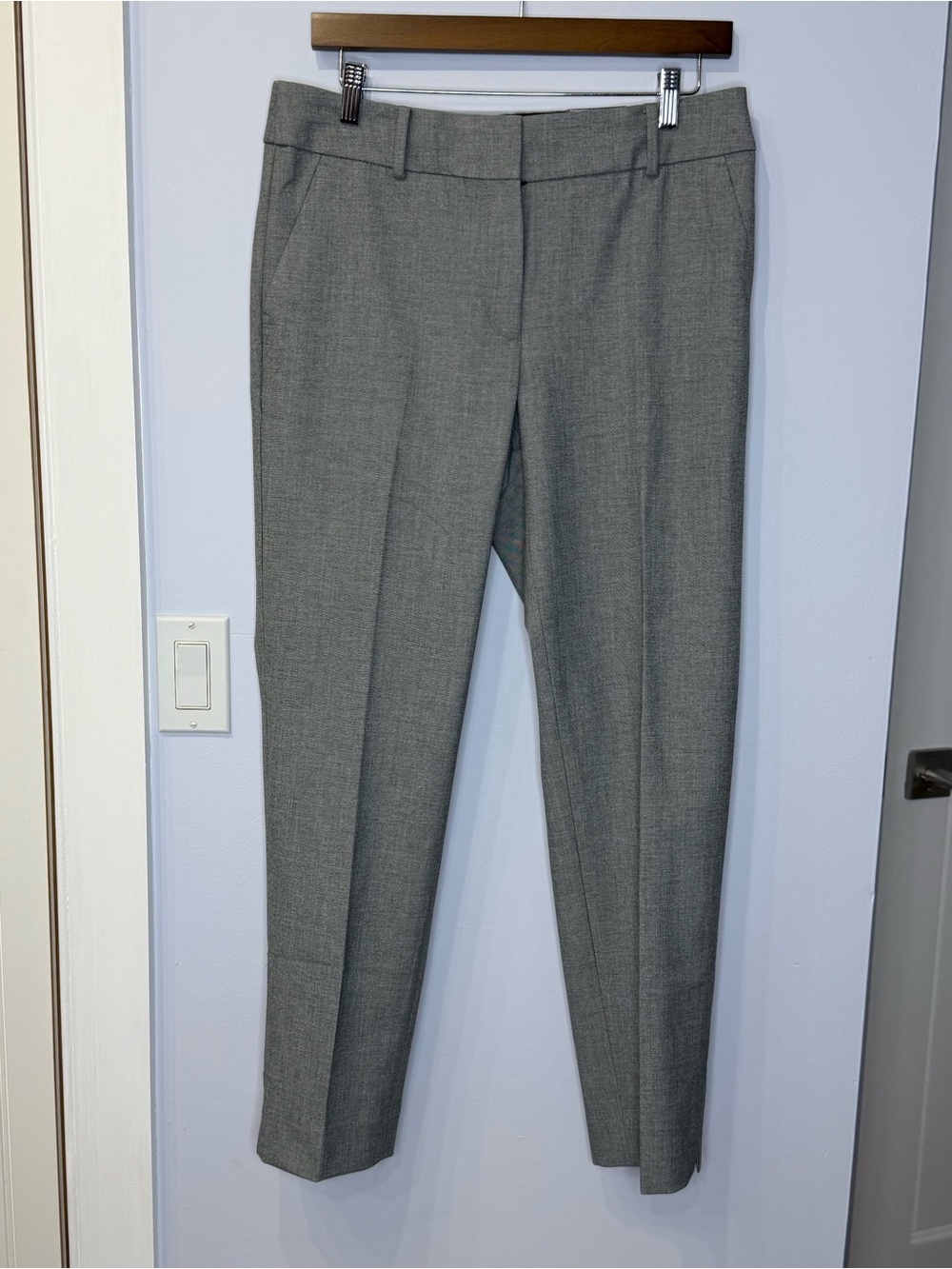 Talbots Gray Women's Hampshire Ankle Pants. Size 6. NEW with tags